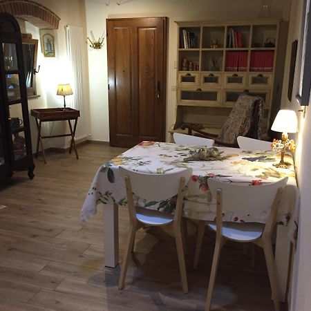 Andante appartamenti Castelnuovo di Val di Cecina Extérieur photo