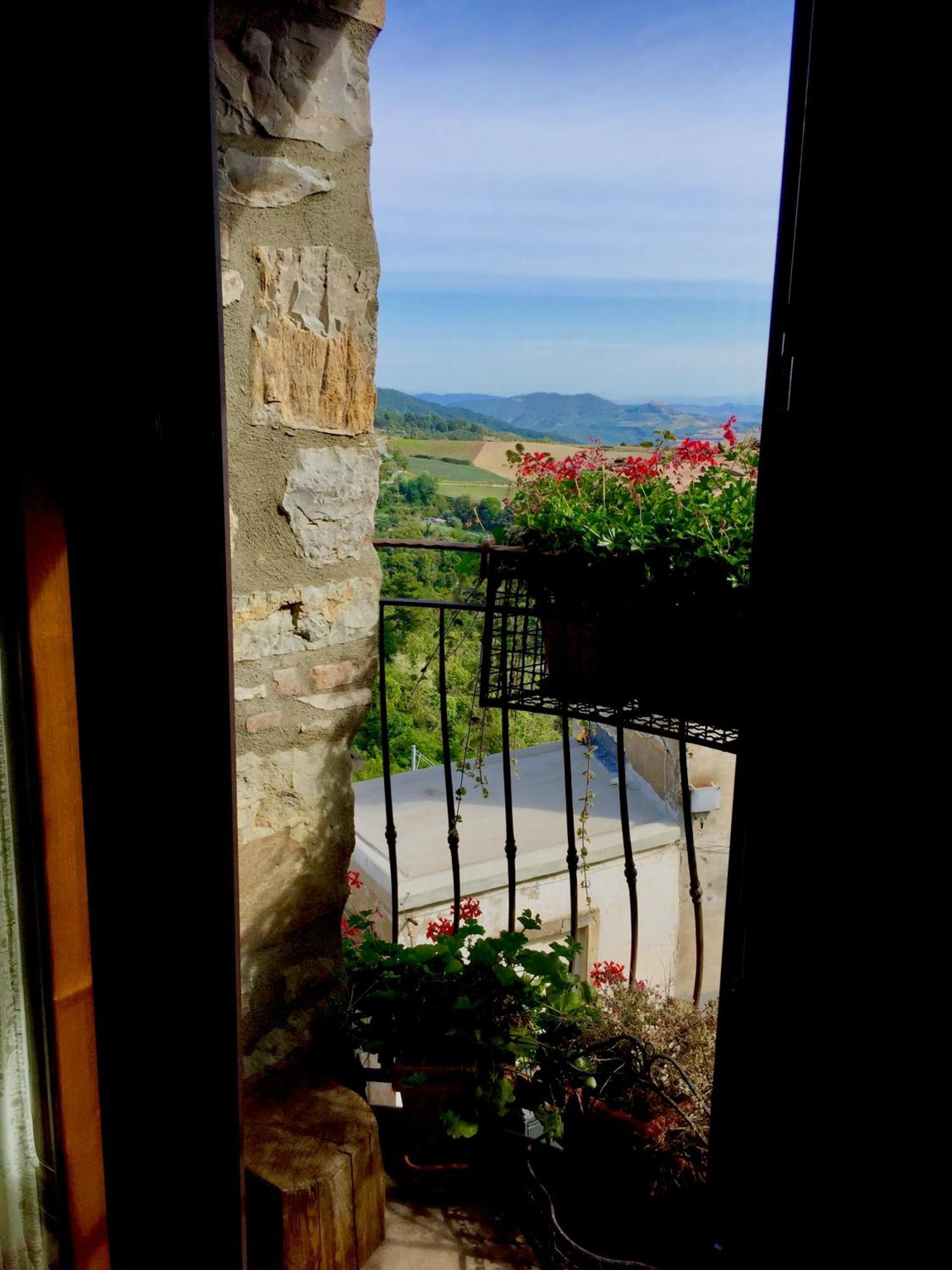 Andante appartamenti Castelnuovo di Val di Cecina Extérieur photo