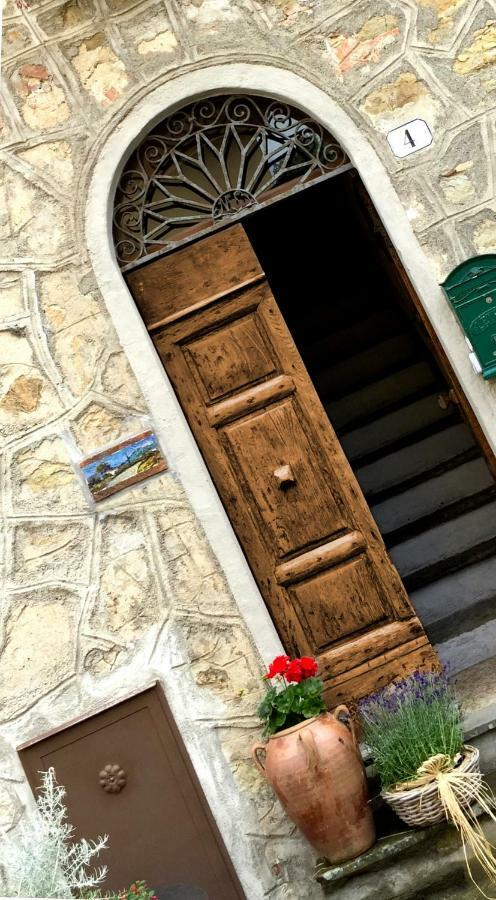 Andante appartamenti Castelnuovo di Val di Cecina Extérieur photo